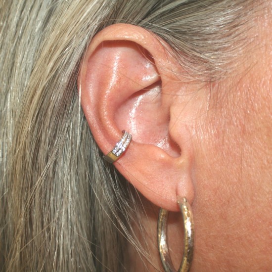 Silver earring for the middle of the ear ring with white zircons 2914