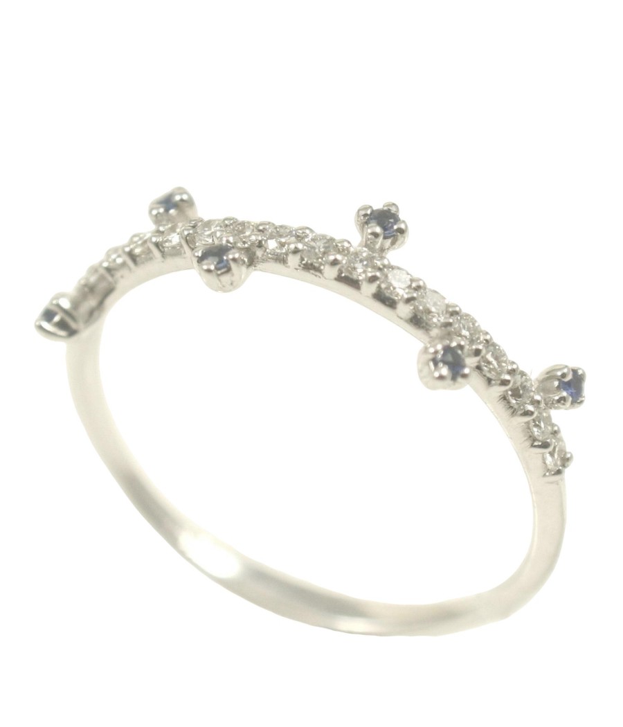 Ring in K18 white gold with natural diamonds