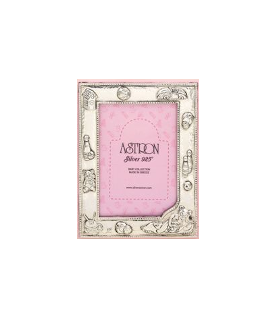 Silver-plated photo frame with wooden base and stand. Frame dimensions 18X14 centimeters.